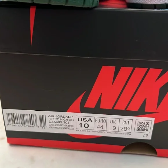 NIB Jordan 1 Retro High OG - Gorge Green /Metallic Silver - mens 10